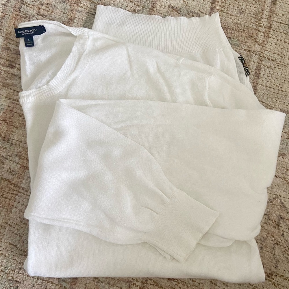 Men’s L Burberry London Sweater